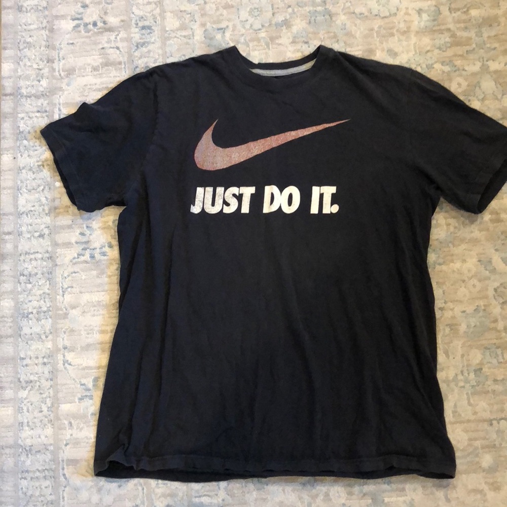 Nike T-shirt